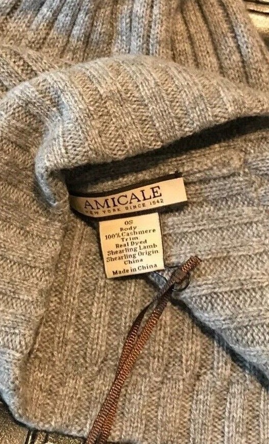NWT AMICALE Cashmere Genuine Shearling Pompom Beanie Hat  display picture 3