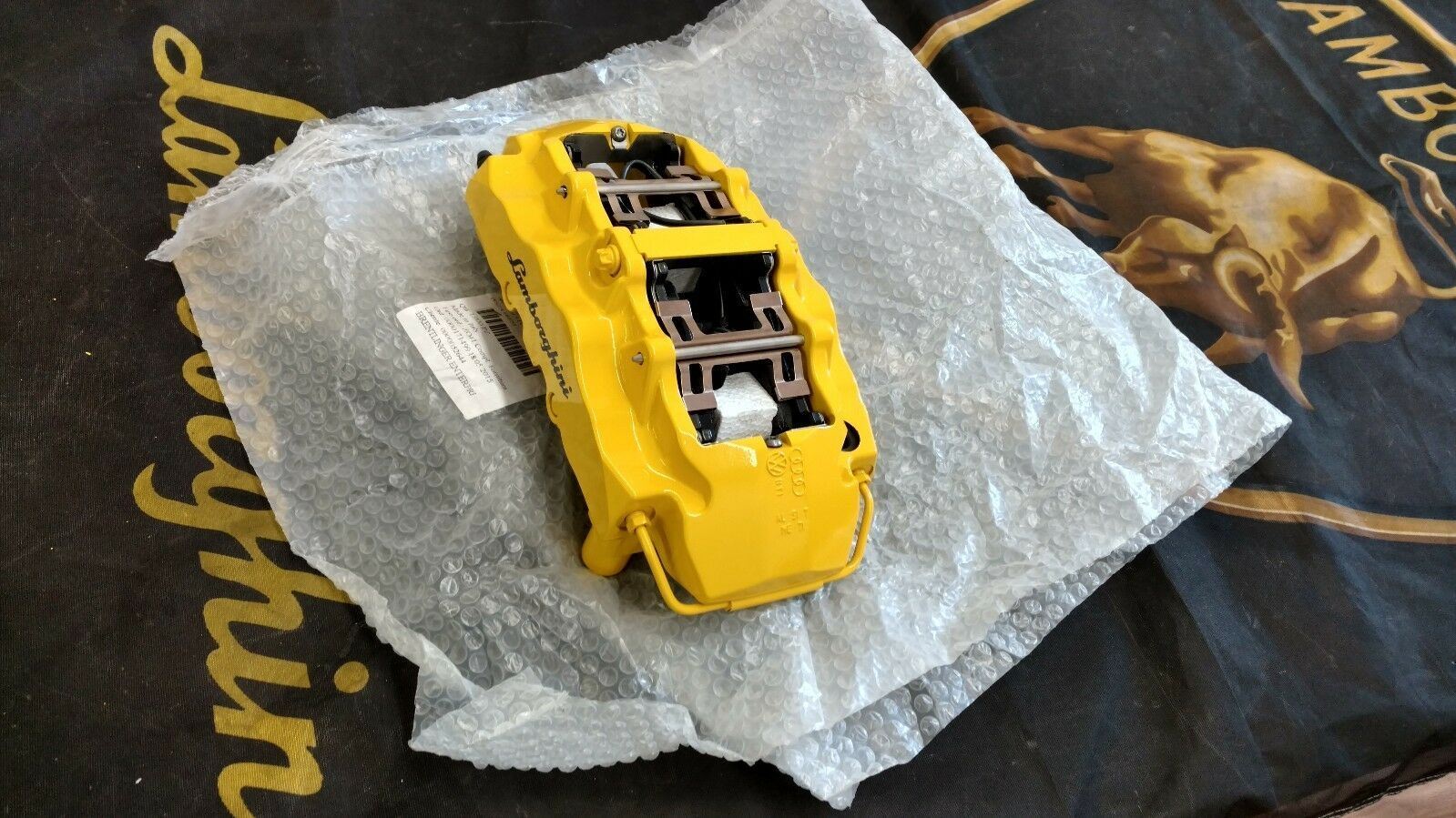 LAMBORGHINI GALLARDO LP560 LP550 LP570 FRONT LEFT BRAKE CALIPER YELLOW OEM 