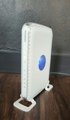 Netgear RangeMax WPN824 54 Mbps 5-Port 10/100 Wireless G Router (WPN824)