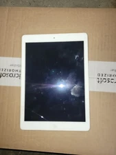 Apple iPad Air 1st Gen. 16GB, Wi-Fi + Cellular (Unlocked), 9.7in - Silver (CA)