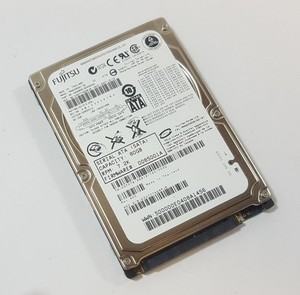 80GB 2,5" SATA Notebook Festplatte Fujitsu MHW2080BJ Vintage