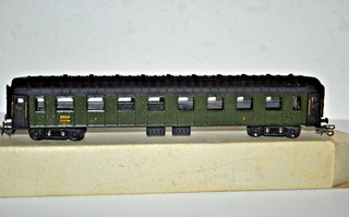 SMCF echelle ho wagon OCEM a rivets 1ere classe SNCF en metal