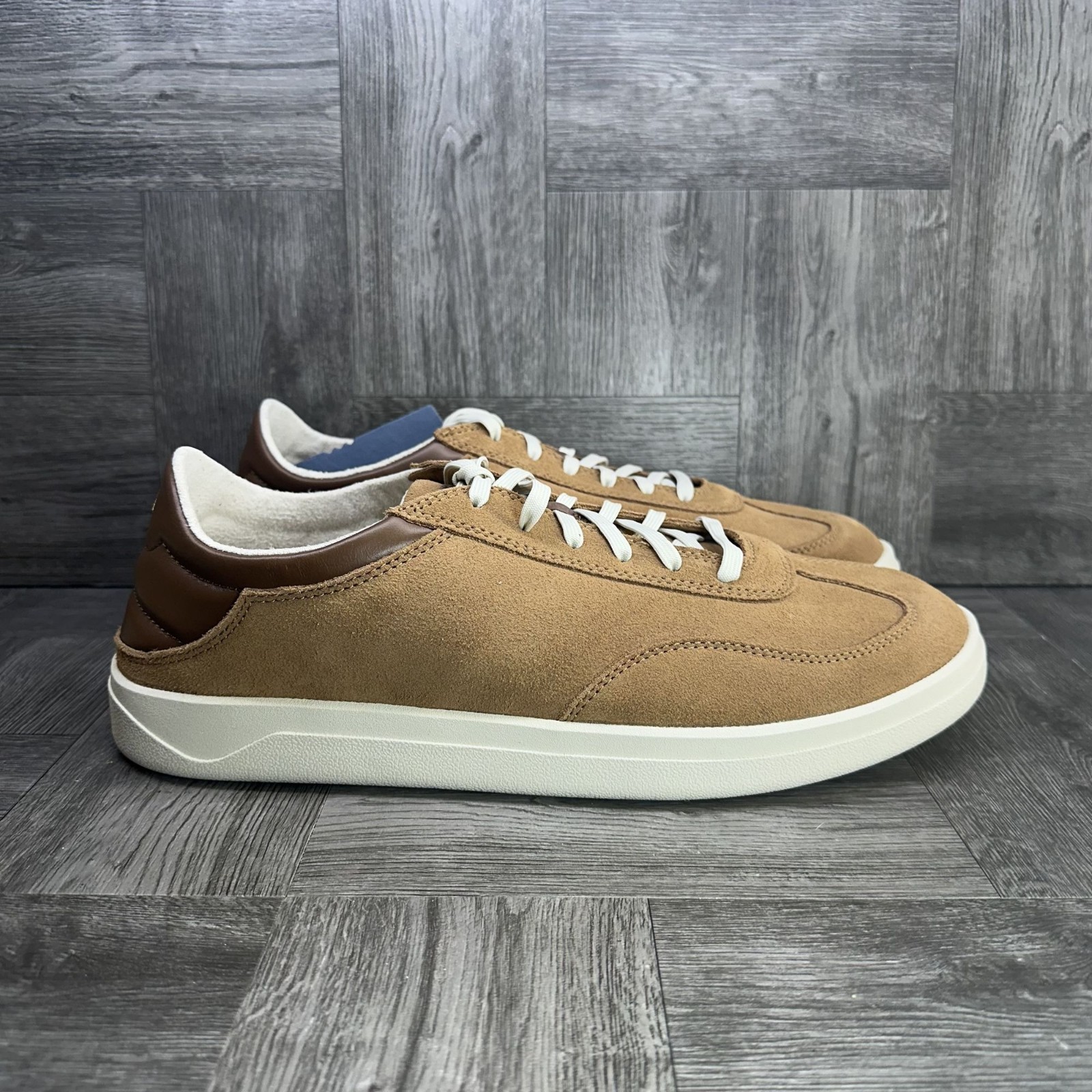 Olukai Punini Men's size 9.5 Dark Tan Suede Casual Shoes