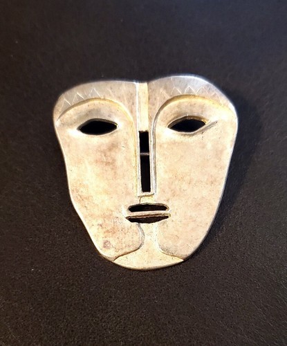 1980s Maxine Denker Modernist Gold Tone Mask Brooch