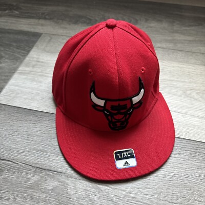 New NBA Chicago Bulls Adidas Adult Structured Superflex Flat Brim Cap Hat L/XL