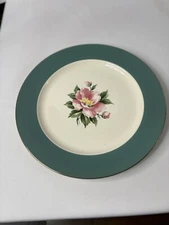 VTG Century Service Corp. Semi Vitreous Dinnerware Empire Green Dinner Plates 2
