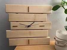Wanduhr Holz Esche quadratisch