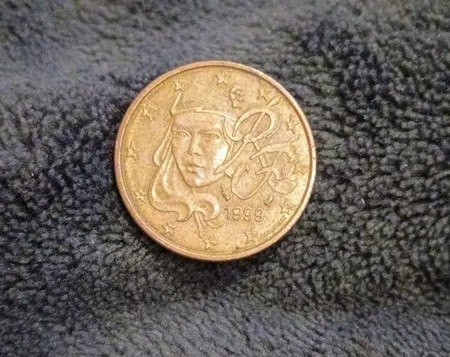 Foto 1 di 3