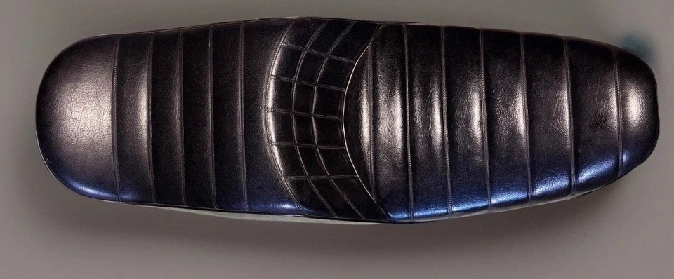 Kawasaki KZ440 LTD 1982 80-83 OEM asiento conductor pasajero en muy buen estado Foto 2 de 4