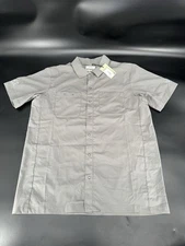 NWT REI CO OP EMPLOYEE SHOP SHORT SLEEVE SHIRT GUNMETAL MEN'S SIZE MEDIUM