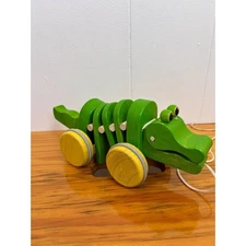 Vintage PLAN TOYS ALLIGATOR Wooden Pull Toy Green Dancing CROCODILE
