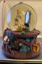 Disney Cinderella A Dream Is A Wish Your Heart Makes Musical Snow Globe In Box