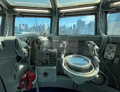 NAVIGATION BRIDGE USS INTREPID CV-11 8.5X11 PHOTO