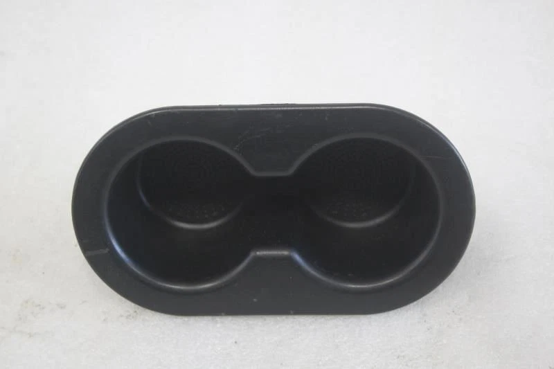 RAM 1500 2013 2014 2015 2016 2017 2018 CONSOLA TRASERA PORTAVASOS Foto 2 de 4