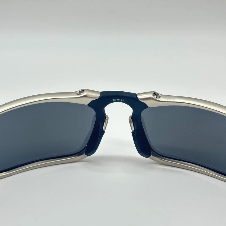Oakley Badman Sunglasses Metal silver Frame Black Lens Polarized