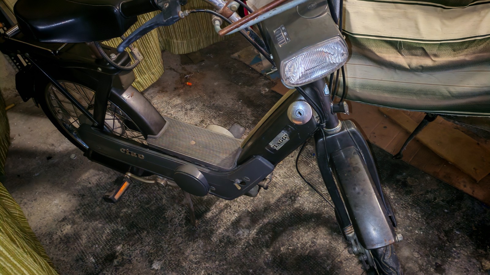 Ciclomotore Piaggio Ciao del 1984 foto 2
