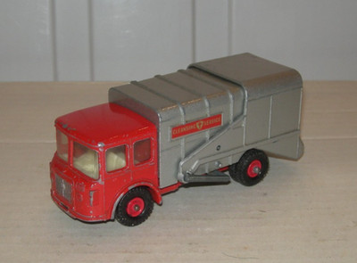 Vintage Lesney Matchbox K-7 King Size Refuse Truck