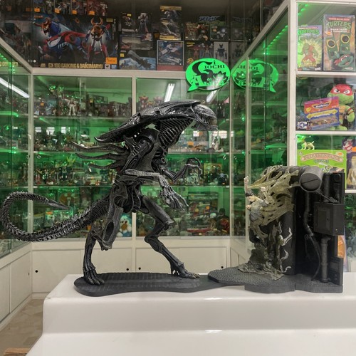 McFarlane Toys 2003 Movie Maniacs Alien Queen Deluxe Set- Action Figure 75 cm - Imagen 2 de 9