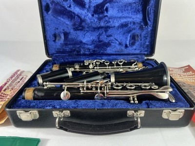 Selmer Bundy #1401 Clarinet Woodwind Musical Instrument in Hardshell Case