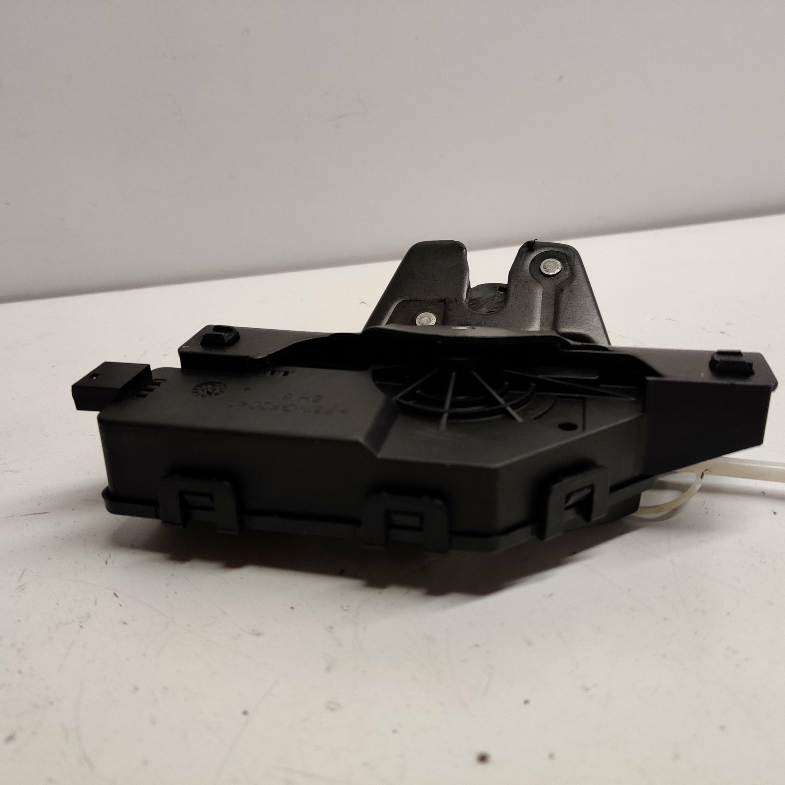 BMW 3 Series Coupe E46 Trunk Lid Tailgate Lock Genuine 8196401 eBay