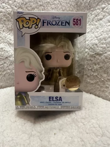Funko Pop Disney's Frozen Elsa with Pin #581 Funko.com Exclusive