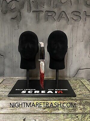 Scream 6 Ghostface Mask Billy Loomis Knife Display Stand Scream Movie Horror