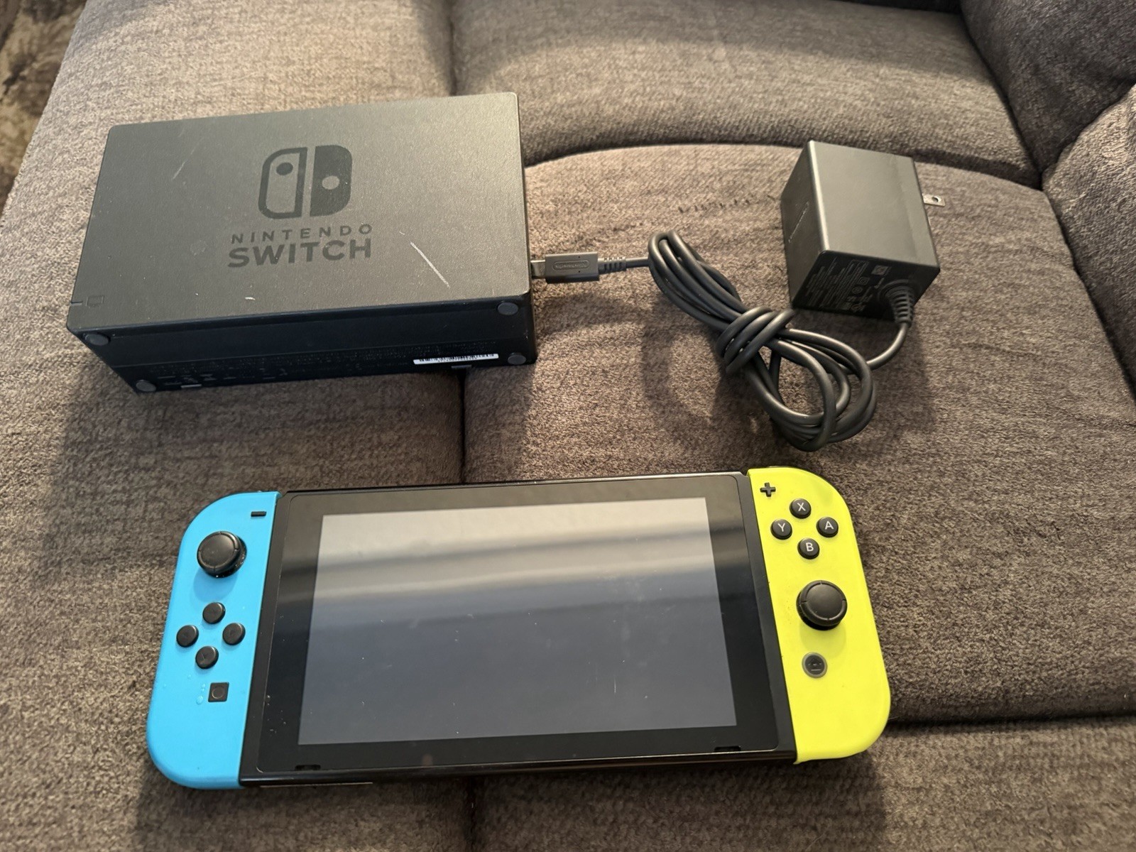 Nintendo Switch Console Bundle Neon Joy-Cons With Charger (HAC-001)