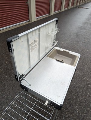coleman Exponent シンク付キッチンテーブル Vintage Coleman Exponent Camping Kitchen Portable Folding Game