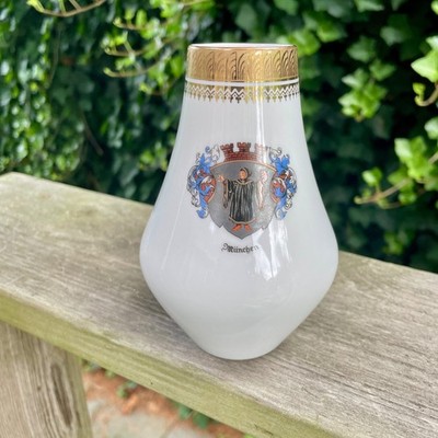 5.5'' PMR Jaeger & Co Bavaria Munich Germany 3 Tower Castle White Porcelain Vase