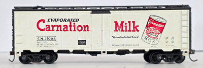 HO Scale Athearn Carnation Milk Refrigerator Car   Kadee Couplers   Box