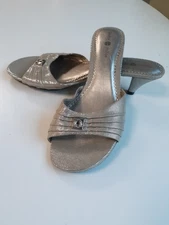 LINDSAY PHILLIPS Silver Women Size 8 Open Toe Heel Slides