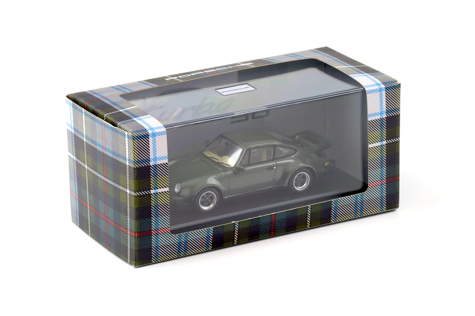 1:43 Spark Porsche 911 Turbo 3.0 Coupé Ferry Verde Metallico MAP DEALER - Immagine 3 di 3