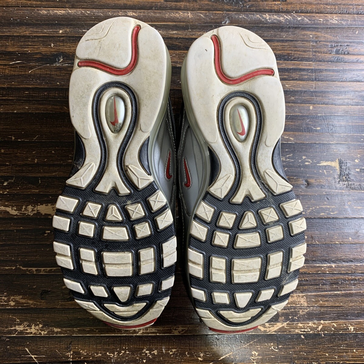 Men’s Size 7.5 - Nike Air Max 97 QS Metallic Silver 2018 AT5458-001 — product photo 6 of 7