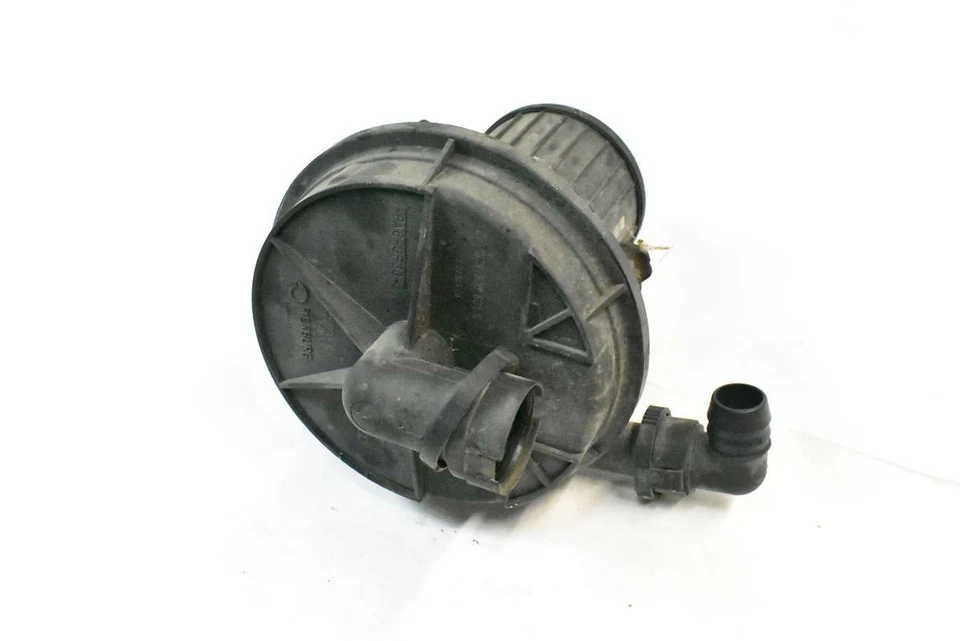 Bomba de inyección de aire Audi A4 A6 A8 TT Touareg Eurovan Passat Jetta GTI Beetle Foto 2 de 4