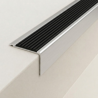 Treppenkantenprofil - Silber - Alu mit Gummieinlage - 42x22x1350mm - 1 Stück