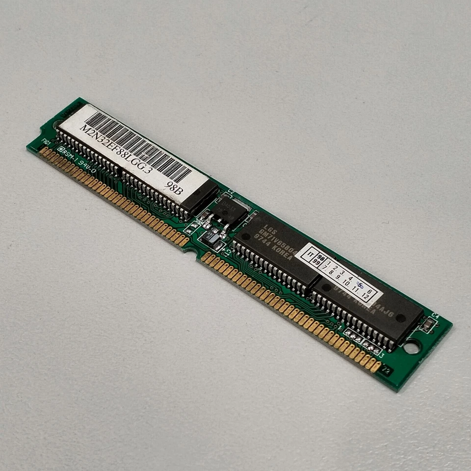 LG Semicon 4Mx4 8MB 60ns EDO-DRAM 72-pin SIMM GM71V65804AJ6 M2N32EF88LGG.3 - Image 4 of 4