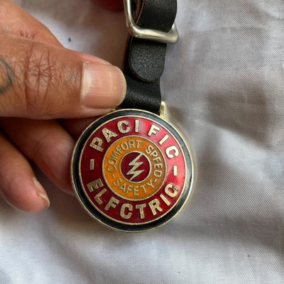 #ad Vintage Enamel PACIFIC ELECTRIC Elfctric Pocket Watch FOB MISSPELL Error Rarity $19.00
