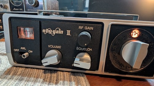 HyGain II 40 CH AM CB Radio - Peaked, Tuned, Tested WATCH VIDEO !