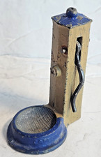 VINTAGE 1950s VILLAGE FARM WATER PUMP BRITAINS/JOHILLCO BLUE DIORAMA SCENE 2"