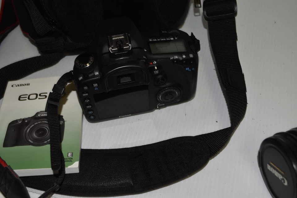 CANON EOS 7d Kameragehäuse - Ef 28-135MM 3.5-5.6 Is Objektiv - 430EX II Flash ( - Bild 4 von 4