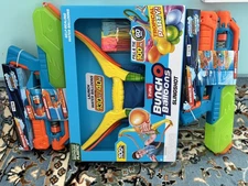 Bunch O Balloons Slingshot + 2 Water Blasters Set NEW Outdoor Summer Splash Pack