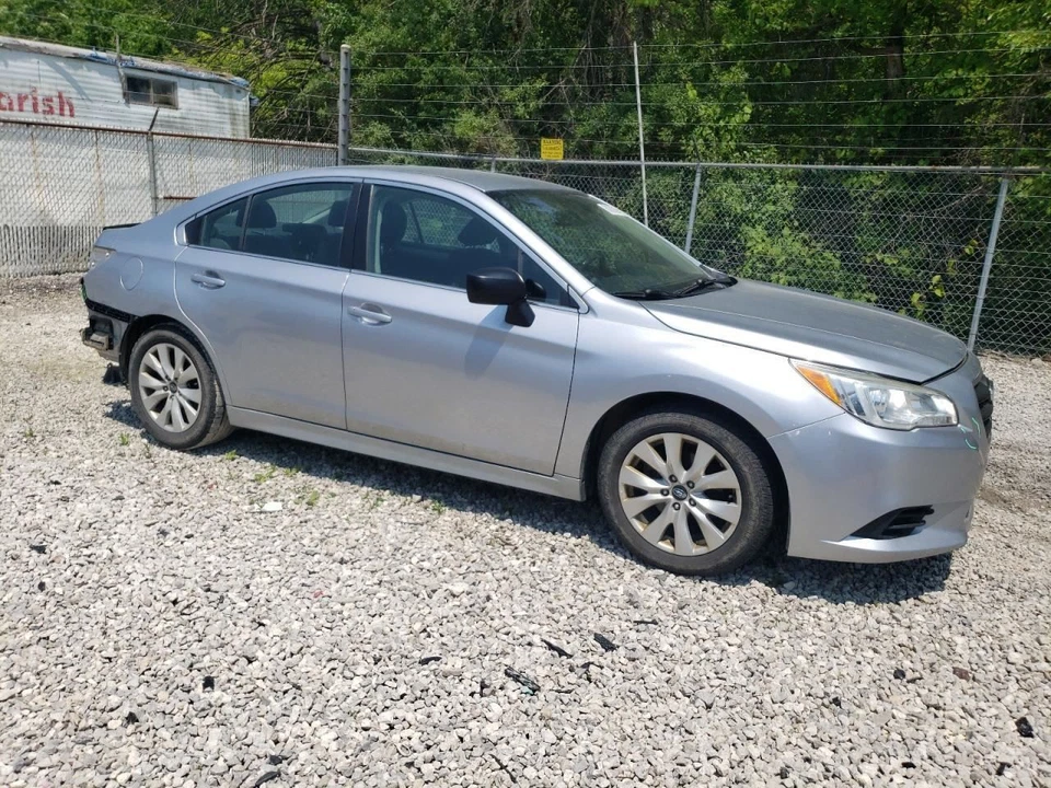 Subaru Legacy 2017 depósito de lavadora fabricante de equipos originales sedán 15-19 121 k millas Foto 4 de 4