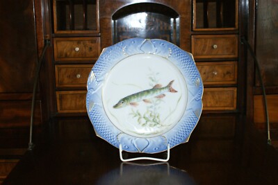 Royal Copenhagen Blue Fauna Danica Fischteller 2.Wahl