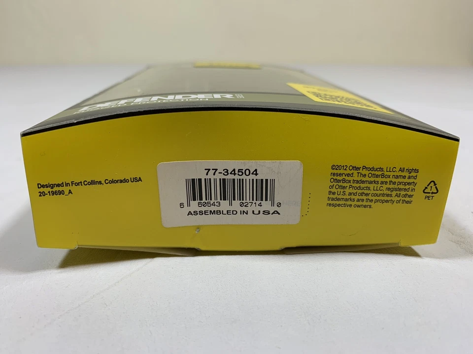 New Otterbox Defender Series case & Holster for Apple Iphone 5C New In Box - Image 3 of 3