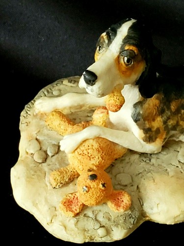 LOWELL DAVIS RFD AMERICA COLLECTION 'OZARK BELLE' BEAGLE & TEDDY BEAR FIGURINE - Picture 3 of 10