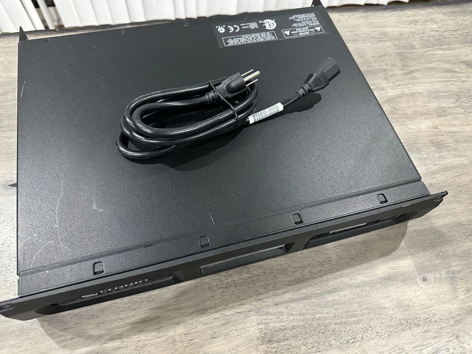 Crown DCI 4/300 Drivecore Install 4-Channel Power Amplifier 300W/CH - Image 3 of 4