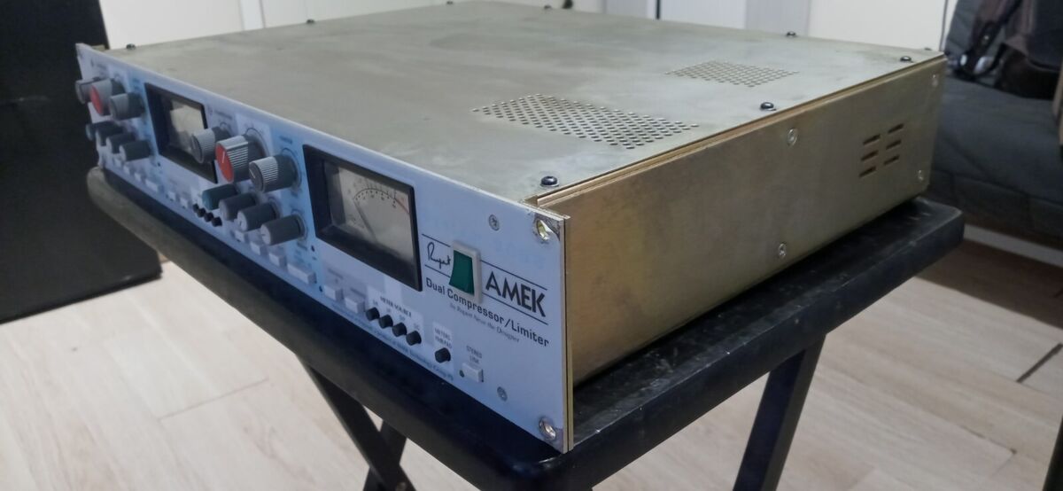 AMEK SYSTEM 9098CL Dual Compressor/Limiter NEVE Rupert Neve AMEK SYSTEM 9098CL Dual Compressor/Limiter NEVE Rupert Neve