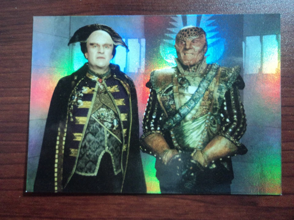 1995 FLEER ULTRA BABYLON 5 - PRISMATIC FOIL CARD - ( 5 OF 8 ) - G'KAR & LONDO - Image 3 of 4