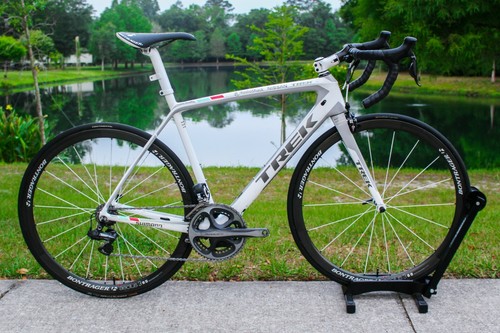 56 cm- 2013 Trek Madone 7.9- Di2-14 lbs 