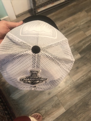 Nwt’s Los Angeles Kings 2014 Stanley Cup Champions Reebok Snapback Trucker’s Hat - Picture 8 of 10